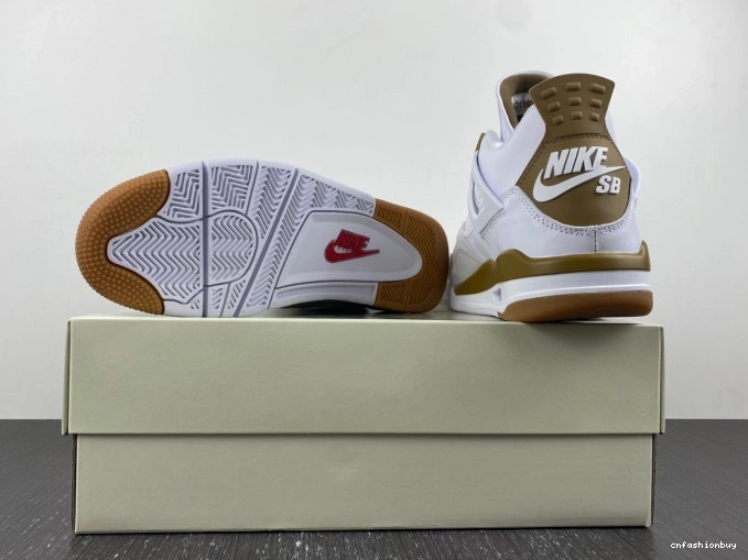 DR5415-120 Retro Jordan 4 SB 0915